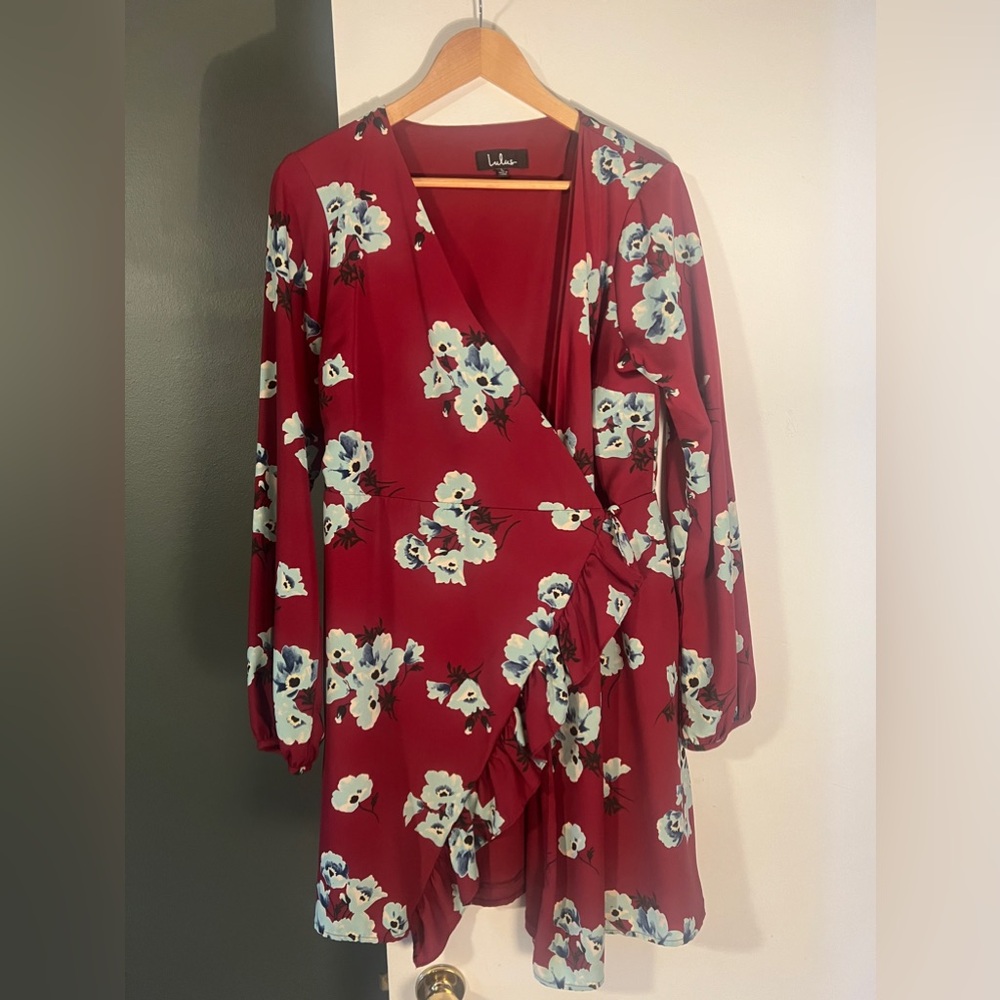 Lulus red floral dress large